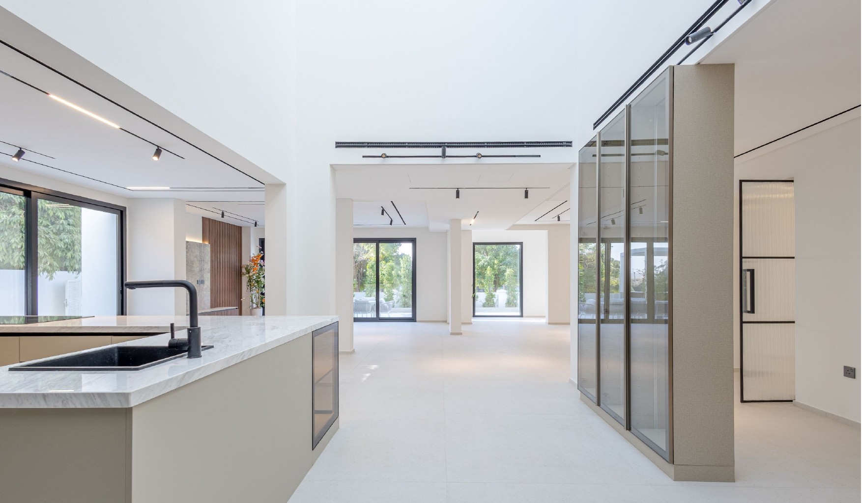 Luxury residential setting representing Jumeirah Golf Estates, Dubai